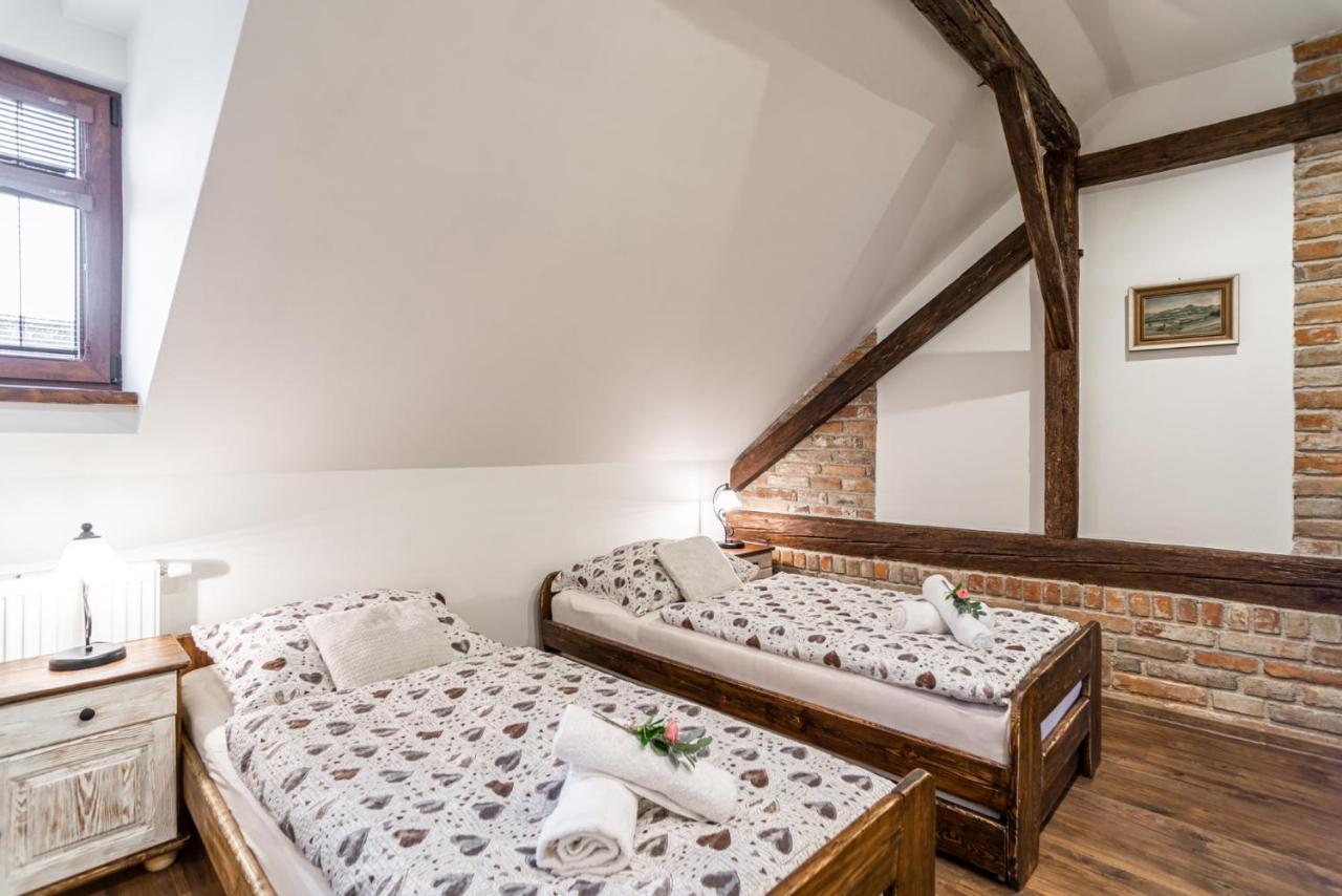 Apartmany In Veritas Mikulov Ngoại thất bức ảnh